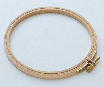 Деревянные пяльцы (любого размера)