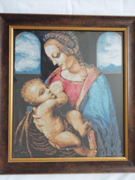 "Мадонна Литта"