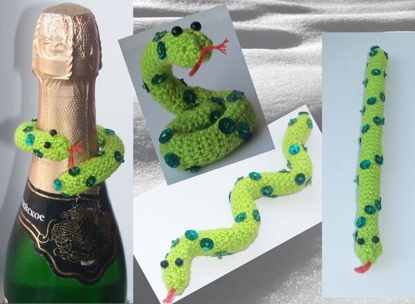 Змейка - символ 2013 года. Внутри проволока и синтепон