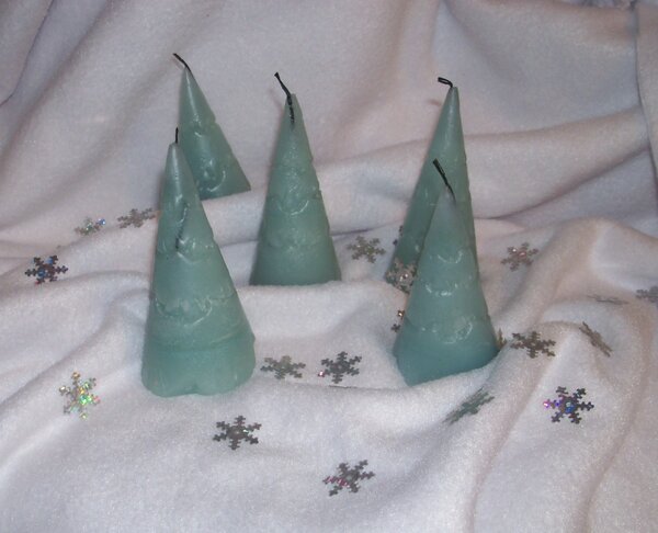 Свечки резные с эфирным маслом ели