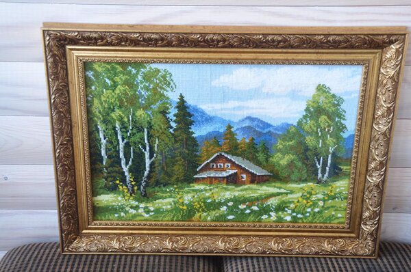 Шале. 
Столько мучится, чтобы больше никогда не увидеть. хех. а ведь когда-то я хотела, чтобы этот пейзаж висел у меня