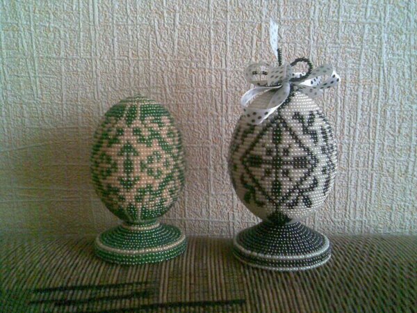 Оплетение бисером.Пасхальные яйца.