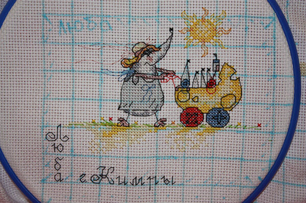 Второй робин. Участвовала на нашем форуме.
Фрагмент для Катюшки.