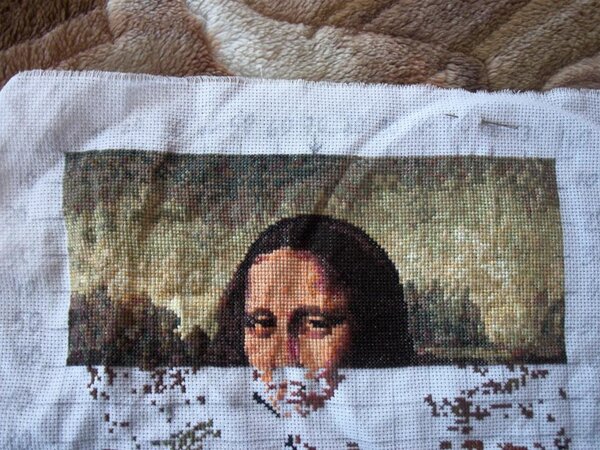 вышиты 3 листа