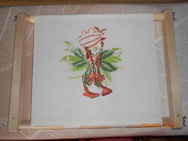 Подружка ёжика пока в процессе.