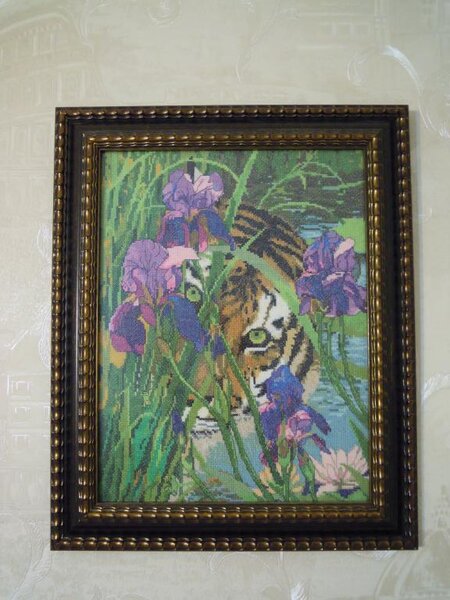 Подарок на ДР сестренке
CANDAMAR (США) 
"Тигр затаился"