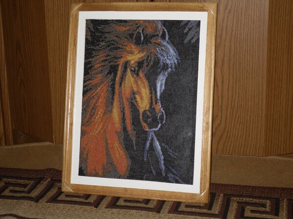 конь моя вторая по счету работа, вышита очень быстро и относится к разряду любимых. Была подарена подруге моей мамы.