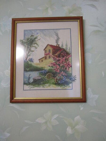 Домик у воды