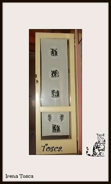 Занавес на дверки.