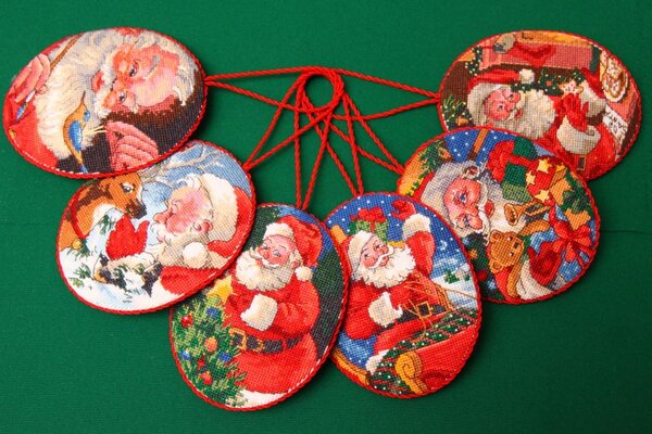 Ёлочные игрушки