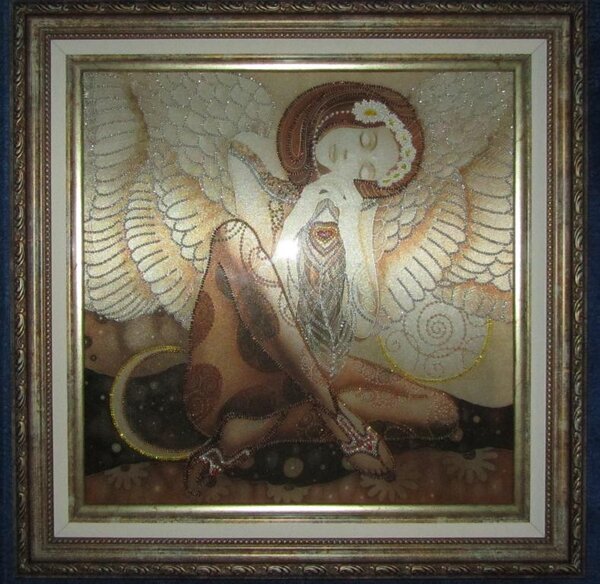 Nova Sloboda, "День и ночь".
Качество набора очень хорошее, оправдывает свою стоимость. 
Вся работа вышивалась буквально на одном дыхании. Времени на работу потрачено примерно 2,5 недели.