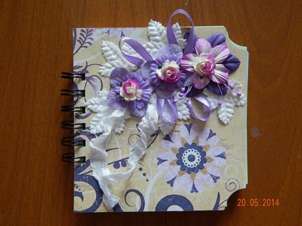 Блокнот с нуля на 100 страничек  из 5 цветов бемаги