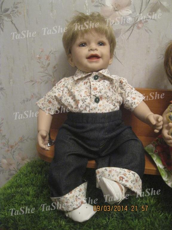 рубашка и джинсы на куклу мальчика ростом 50 см