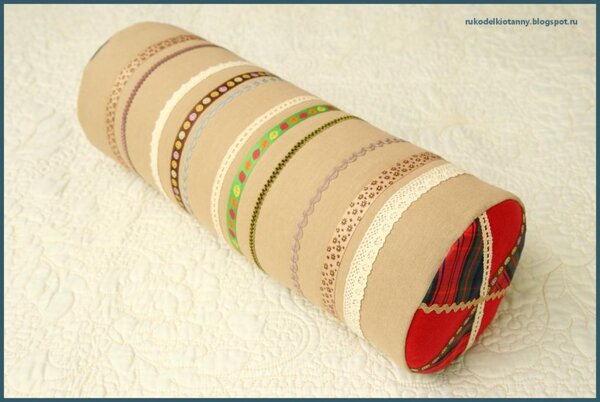 Подушка-валик