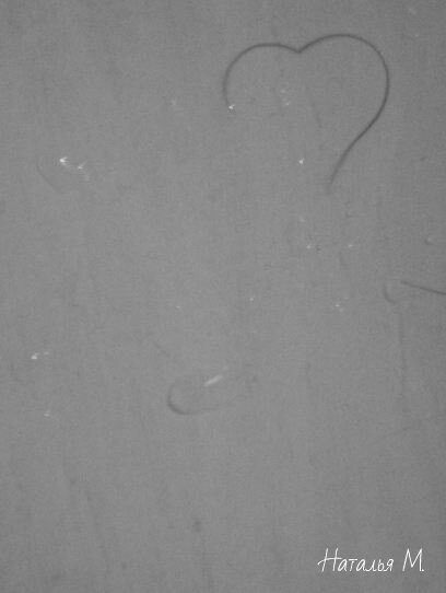 волосок прилипший к ванне