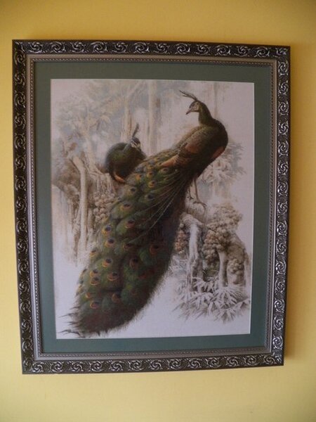 Павлины) Самая последняя и самая большая работа)))) Висит в спальне над кроватью. Безумно все в семье ее любят))))