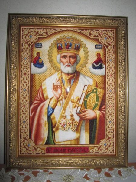 Николай Чудотворец
Вышито по оригинальной схеме, нитками ДМС.