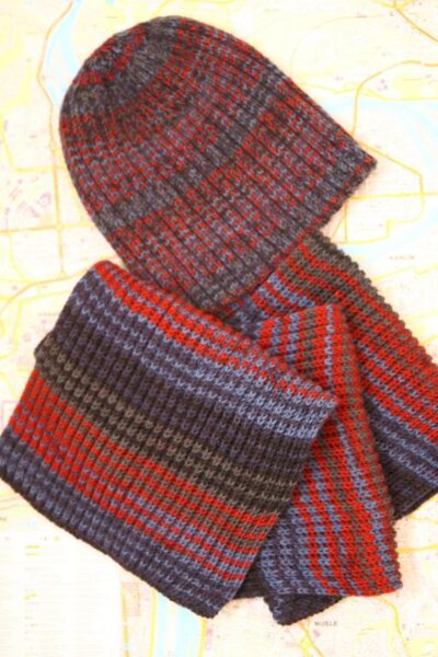 Шапка и шарф для мужа