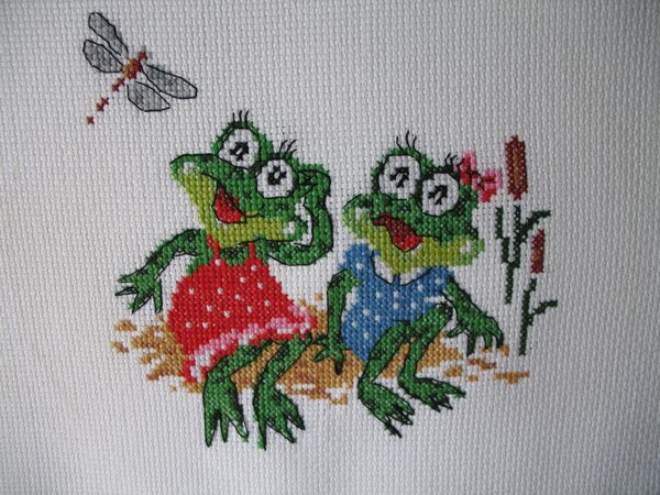 "Лягушки-подружки".