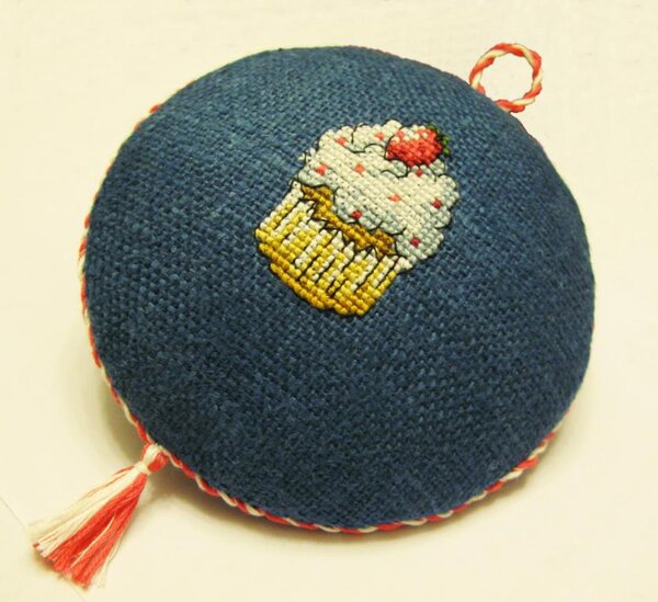 Игольница для сладкоежки