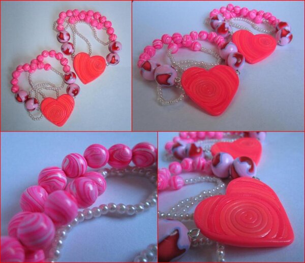 Бусы в подарок для двух сестренок