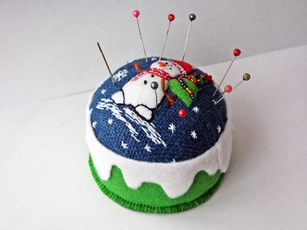 Игольница Снеговик