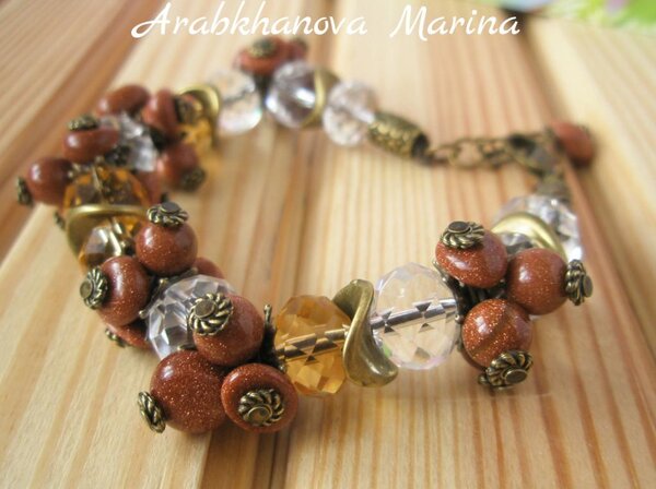 Браслет из натуральных камней  авантюрин " золотой песок" и горный хрусталь.