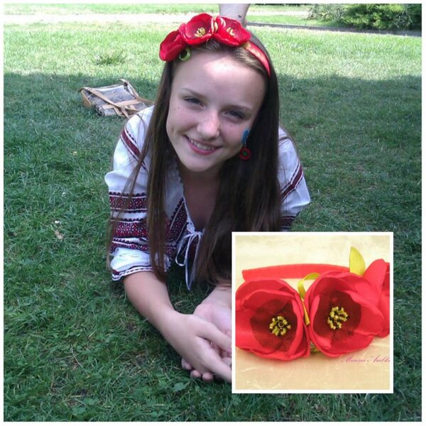 Веночек " Маки" в украинском стиле.