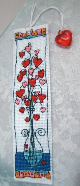 закладка с сердечками