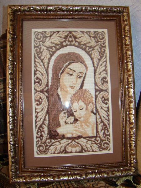 Мадонна с младенцем, схема из рождественской газеты
