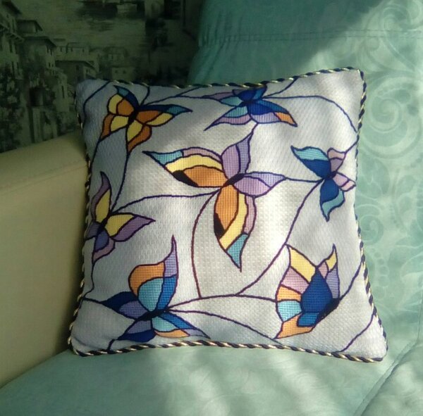 Подушка Бабочки (Риолис)