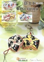 SR_P70_Biscornu_5 коты.jpg