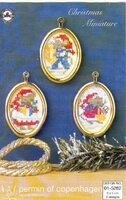 01-5282 Christmas Miniatures FOTO.jpg