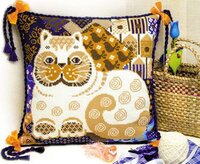 Риолис - 834 - Подушка Белый кот (цв.гр).jpg