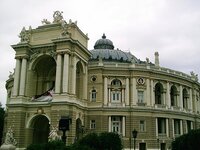 Театр оперы и балета.jpg