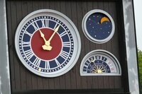 Часы на рыночной площади.jpg