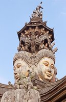 Thailand_wooden_temple4.jpg
