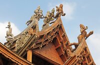 Thailand_wooden_temple7.jpg