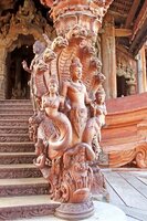 Thailand_wooden_temple8.jpg
