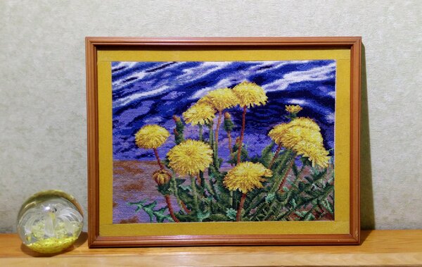 Одуванчики у воды